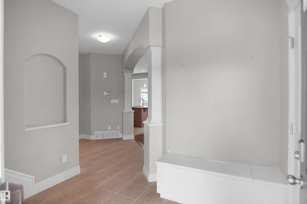 138 HENDERSON LI photo 3
