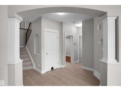 138 HENDERSON LI photo 5