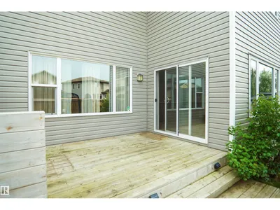 138 HENDERSON LI photo 59