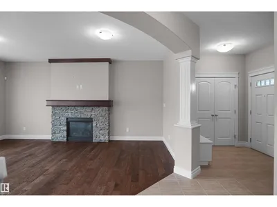 138 HENDERSON LI photo 6