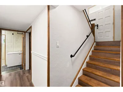 13820 63 ST NW photo 32