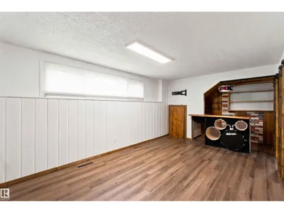 13820 63 ST NW photo 43