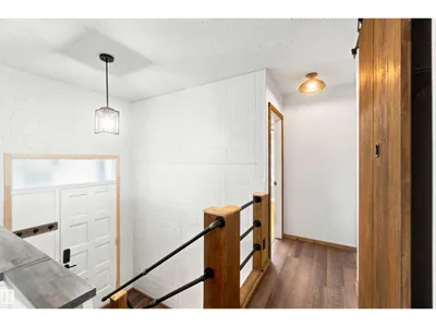 13820 63 ST NW photo 5