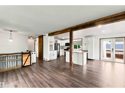 13820 63 ST NW photo 9