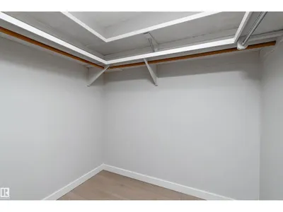 10928 34A AV NW photo 36