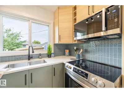 16136 109A AV NW photo 12