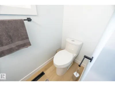 16136 109A AV NW photo 21