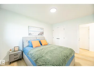 16136 109A AV NW photo 23