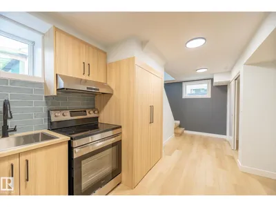 16136 109A AV NW photo 31