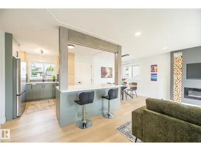 16136 109A AV NW photo 4