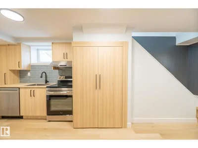 16136 109A AV NW photo 42