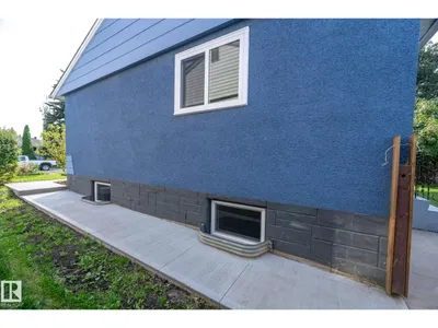 16136 109A AV NW photo 46