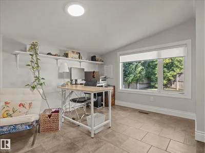 6804 94A AV NW photo 16