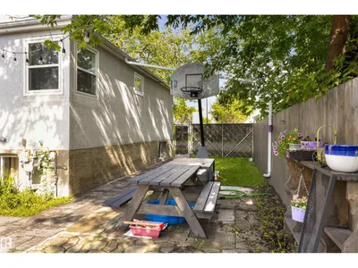 10994 135 ST NW photo 41