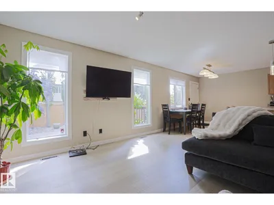 8 Erinwoods PL photo 15