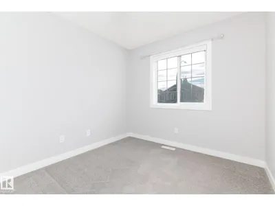 50 VIVIAN WY photo 21
