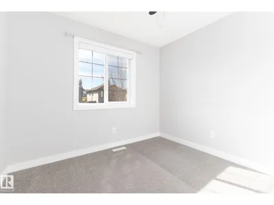 50 VIVIAN WY photo 23