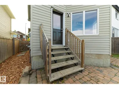 50 VIVIAN WY photo 33