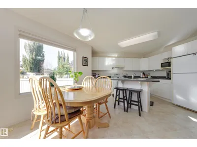 553 GLENWRIGHT CR NW photo 10