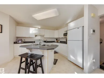 553 GLENWRIGHT CR NW photo 11
