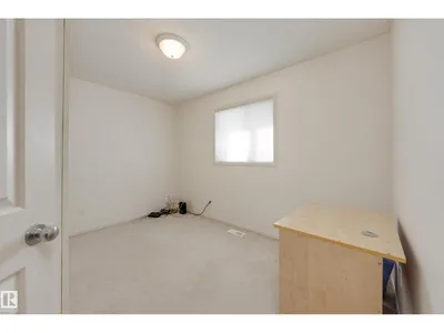 553 GLENWRIGHT CR NW photo 26