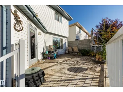 553 GLENWRIGHT CR NW photo 31