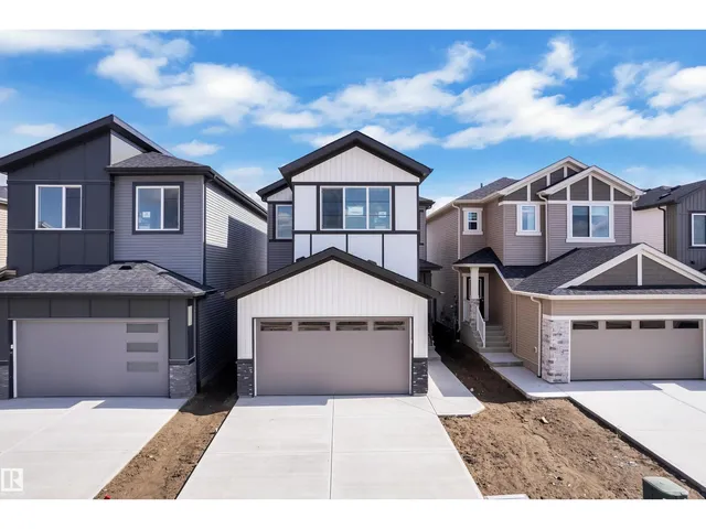 790 Bank DR, Leduc