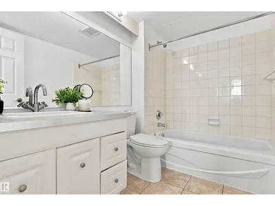 #1304 10149 SASKATCHEWAN DR NW photo 22