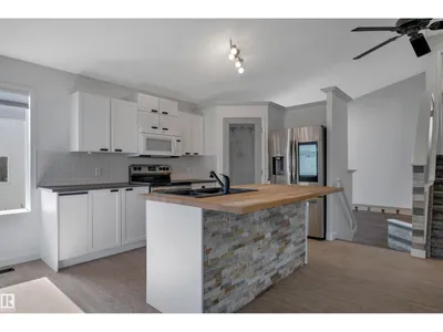 32 MEADOWVIEW DR photo 13