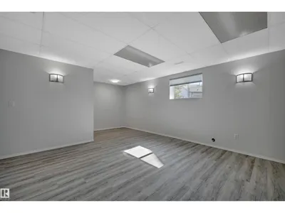 32 MEADOWVIEW DR photo 35