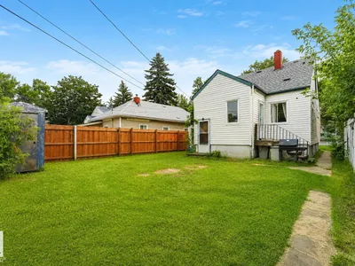12130 95A ST NW photo 27