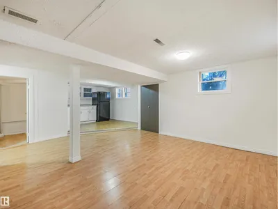 12130 95A ST NW photo 23