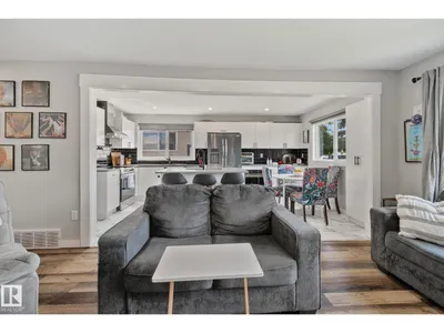 4723 105 ST NW photo 13