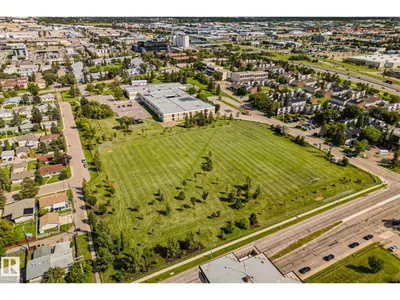 4723 105 ST NW photo 68