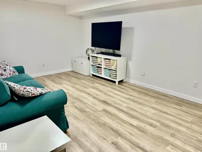 4723 105 ST NW photo 37