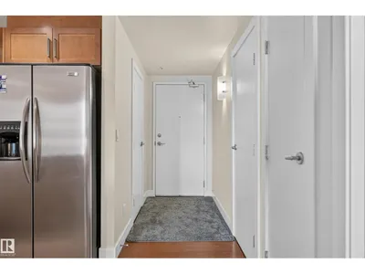 #505 11933 JASPER AV NW photo 8