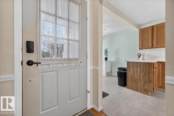 15228 84 ST NW photo 3