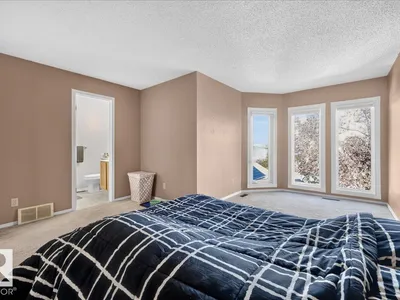 15228 84 ST NW photo 24