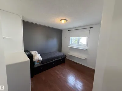 5304 155 AV NW photo 18