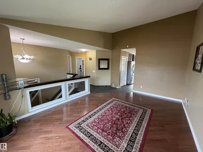 5304 155 AV NW photo 8