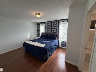 5304 155 AV NW photo 22