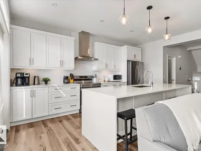 9340 226 ST NW photo 23