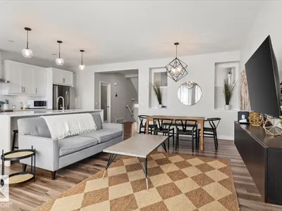 9340 226 ST NW photo 31