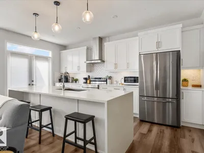9340 226 ST NW photo 22