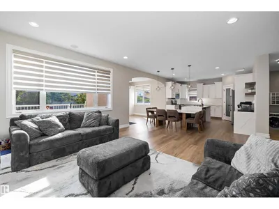 17815 111 ST NW photo 9
