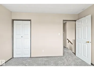 4267 24 ST NW photo 27