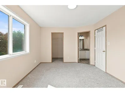 4267 24 ST NW photo 28