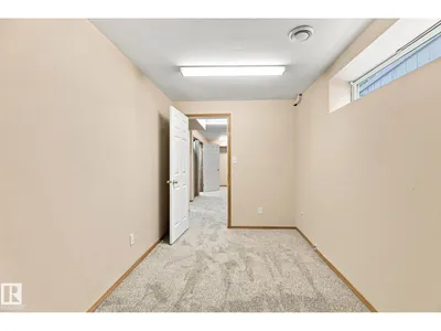 4267 24 ST NW photo 40