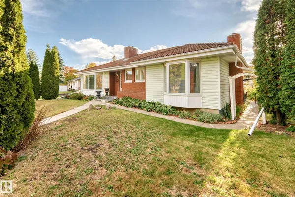 14423 96 AV NW photo 3
