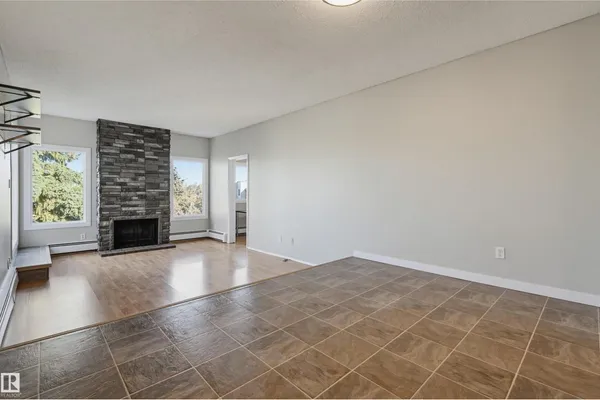 #408 17820 98 AV NW photo 2